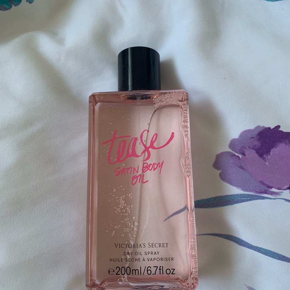 Victoria Secret body oil mist 💕